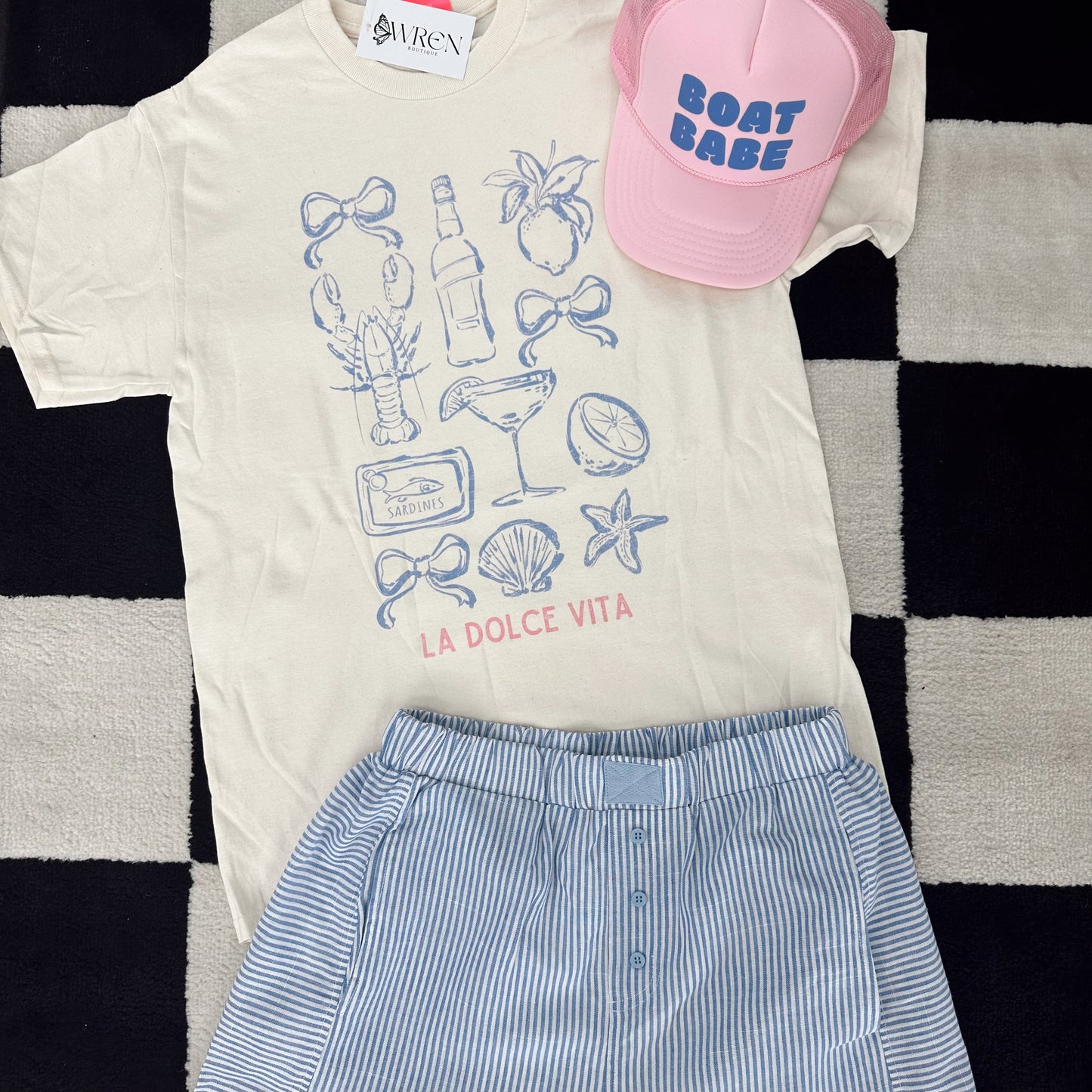 LA DOLCE VITA Oversized Graphic Tee