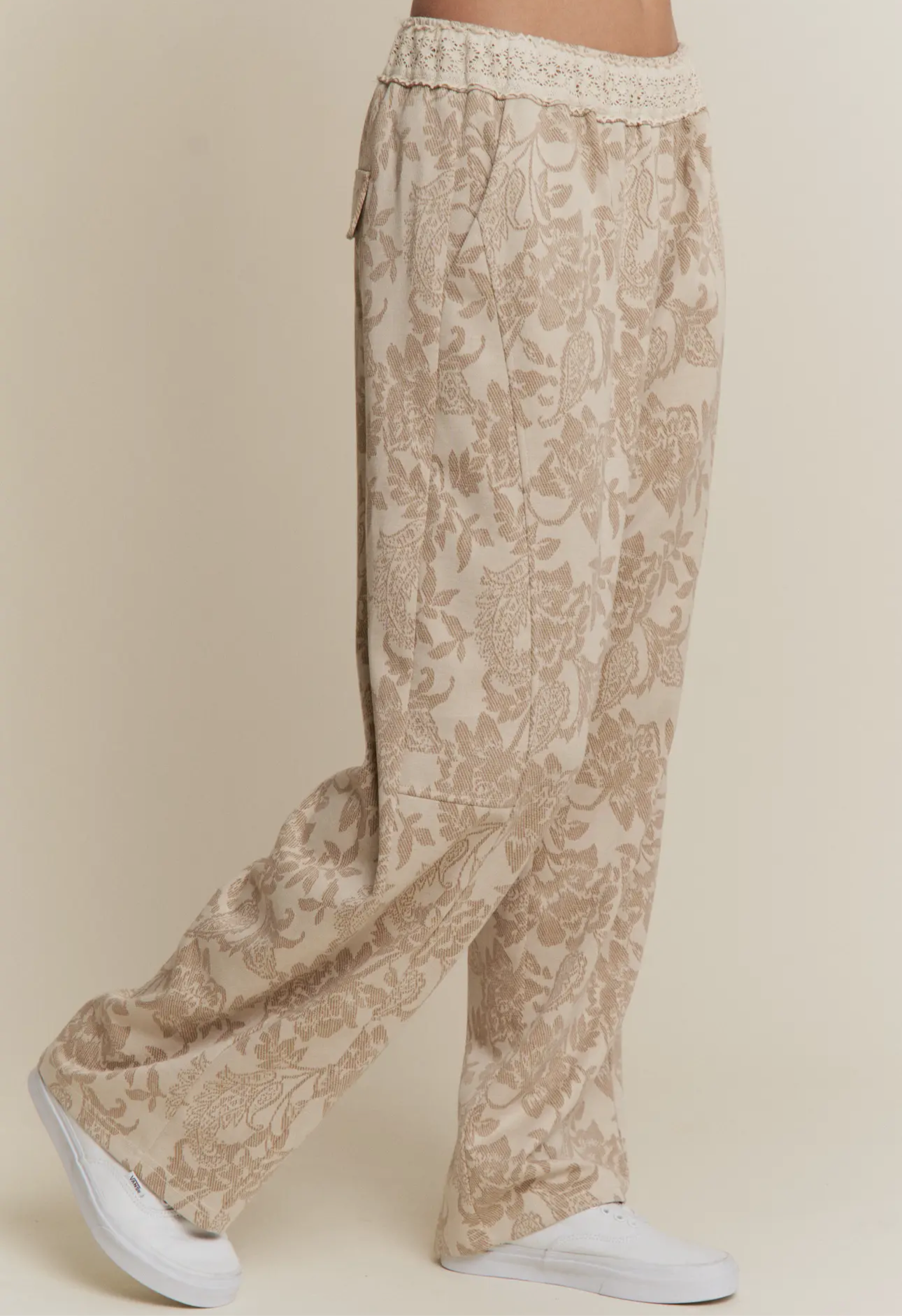Timeless Bloom Floral Knit Pant